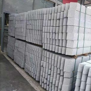 哈密芝麻白树围石 树池
