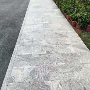 哈密浪淘沙地铺石 夜里雪