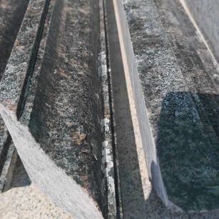 哈密英国棕别墅线条