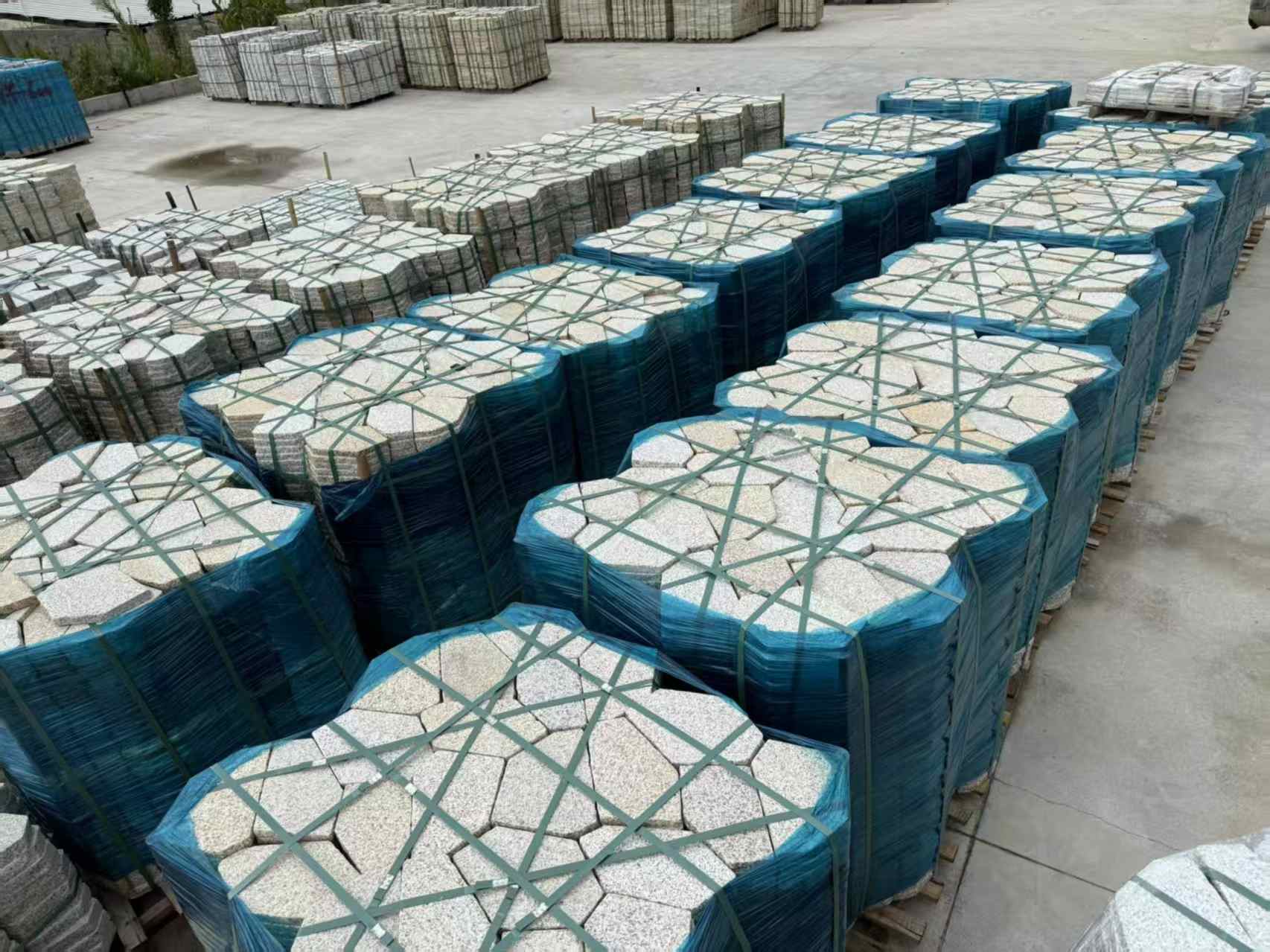 哈密黄金麻冰裂纹 碎拼