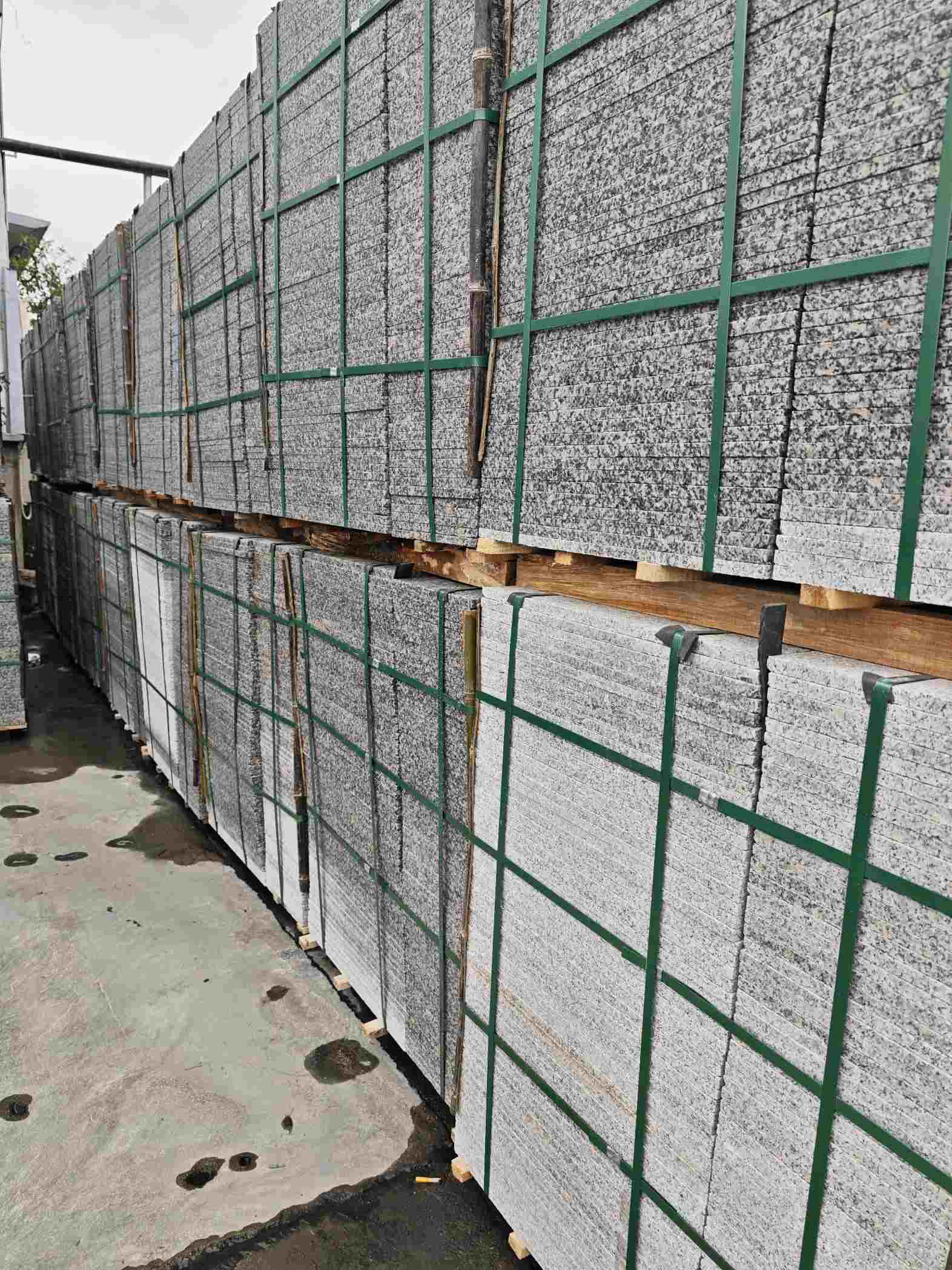 哈密芙蓉白地铺石，石材地铺石