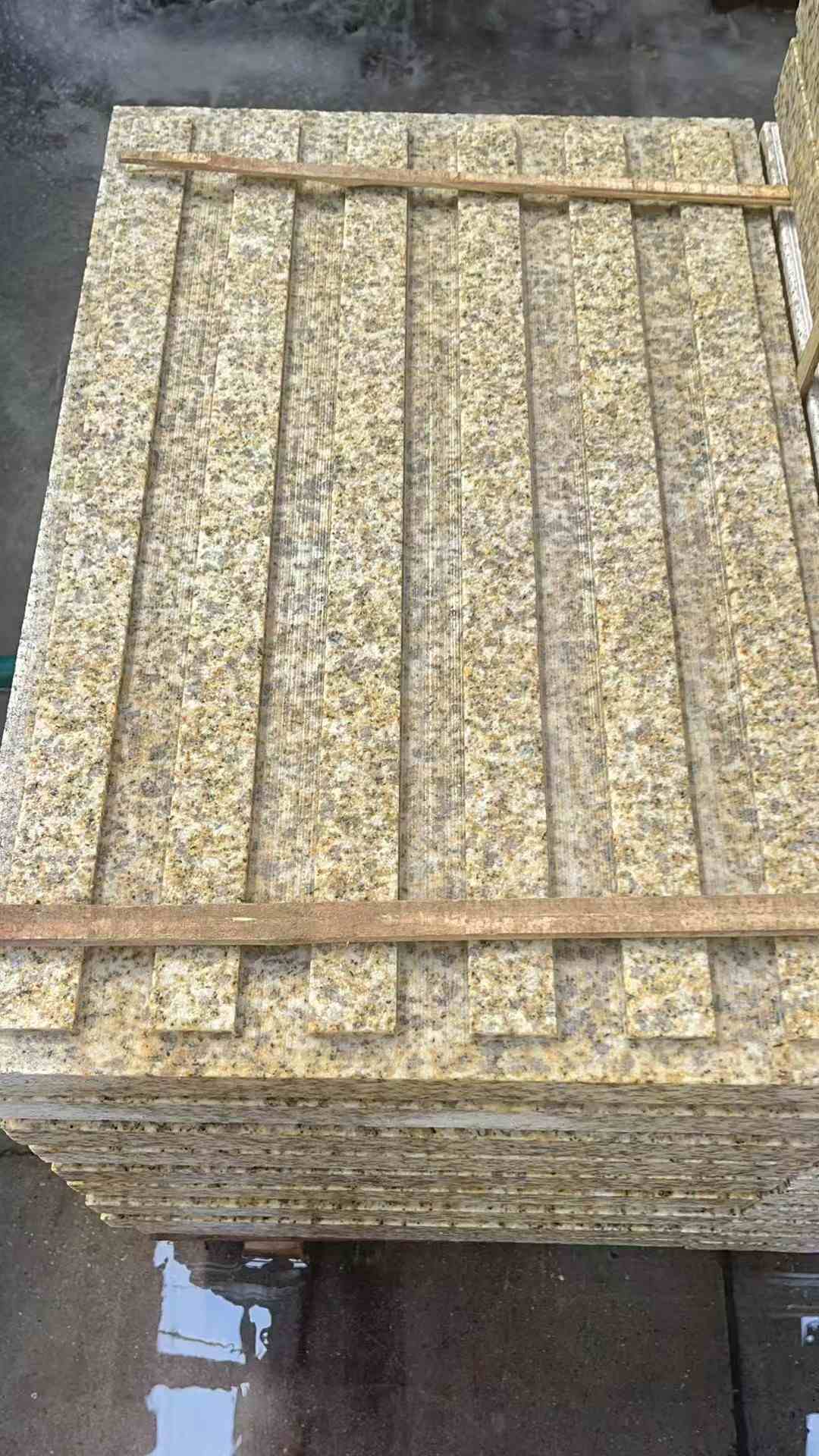 哈密黄金麻盲道 石材盲道